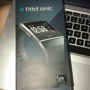 Iconic fit bit brand new